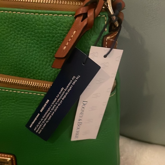 Dooney&Bourke Kelley Green Pebbled Leather Crossbody.NWT🔹FIRM🔹 - Picture 9 of 13